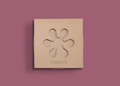 Caja cartón personaliza con troqel de Kids&Us